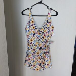 Old Navy Women's Swim Dress New with tags